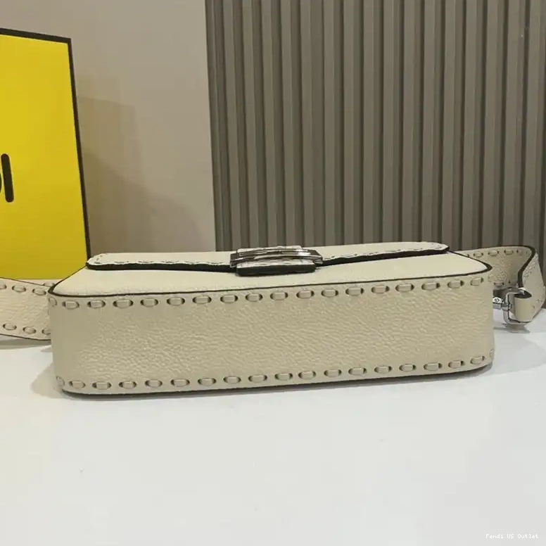 Cheap HOT In Medium Fendi Leather Bag Cuoio Selleria Beige Baguette Romano 0608